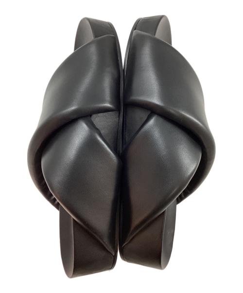 JIL SANDER（ジルサンダー）JIL SANDER (ジルサンダー) パデッド クロスストラップ スライドサンダル ブラック サイズ:36の古着・服飾アイテム