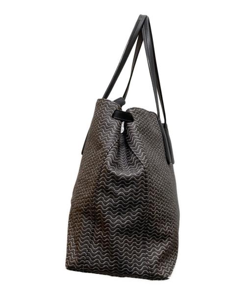 zanellato（ザネラート）zanellato (ザネラート) 波柄トートバッグ ブラックの古着・服飾アイテム