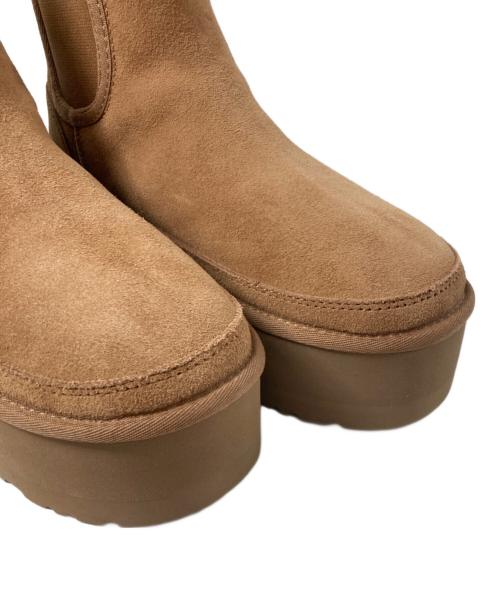 UGG（アグ）UGG (アグ) NEUMEL PLATFORM CHELSEA ブラウン サイズ:23cmの古着・服飾アイテム