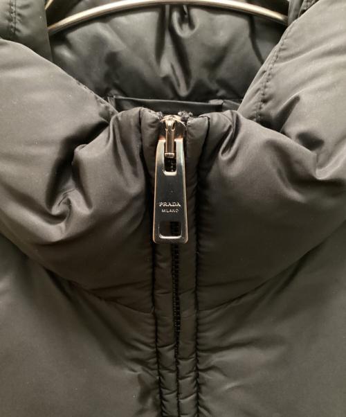 PRADA（プラダ）PRADA (プラダ) トライアングルロゴプレート ダウンジャケット ブラック サイズ:50の古着・服飾アイテム