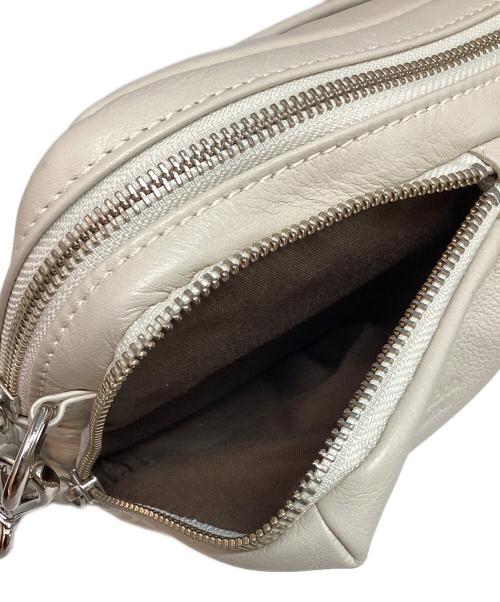 Daniel&Bob（ダニエル＆ボブ）Daniel&Bob (ダニエル＆ボブ) セカンドバッグ ホワイトの古着・服飾アイテム