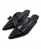 Salvatore Ferragamoサルヴァトーレ フェラガモ）の古着「ヴァラリボンポインテッドミュール」｜ブラック