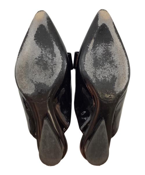 Salvatore Ferragamo（サルヴァトーレ フェラガモ）Salvatore Ferragamo (サルヴァトーレ フェラガモ) ヴァラリボンポインテッドミュール ブラック サイズ:7 1/2の古着・服飾アイテム