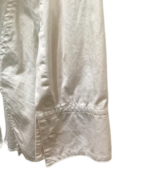 sulvam（サルバム）sulvam (サルバム) スラッシュオープンカラーシャツ ホワイト サイズ:不明の古着・服飾アイテム