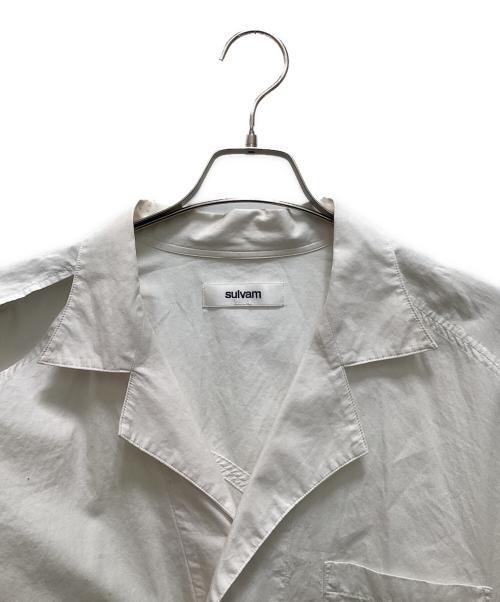 sulvam（サルバム）sulvam (サルバム) スラッシュオープンカラーシャツ ホワイト サイズ:不明の古着・服飾アイテム