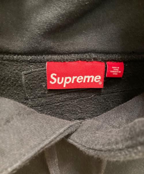 SUPREME（シュプリーム）SUPREME (シュプリーム) サテンアップリケフーディ ブラック サイズ:Mの古着・服飾アイテム