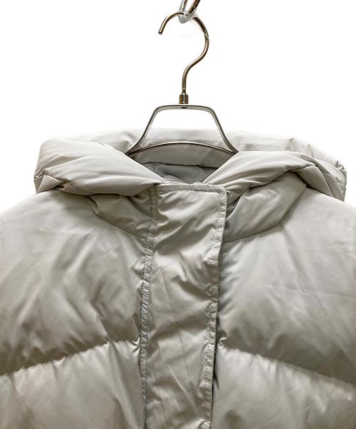 FRAY ID（フレイ アイディー）FRAY ID (フレイ アイディー) フードドロストショートダウンコート グレー 未使用品の古着・服飾アイテム