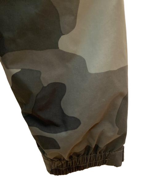 Columbia（コロンビア）Columbia (コロンビア) ダウンライナー付 カモフラオレルジャケット ブラック サイズ:Mの古着・服飾アイテム