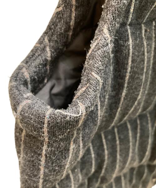 Patagonia（パタゴニア）Patagonia (パタゴニア) キルトアゲイン ストライプダウンベスト グレー サイズ:XSの古着・服飾アイテム