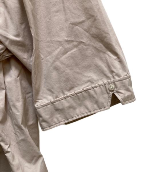 FRED PERRY（フレッドペリー）FRED PERRY (フレッドペリー) RAY BEAMS (レイ ビームス) 別注 シャツワンピース ベージュ サイズ:36の古着・服飾アイテム