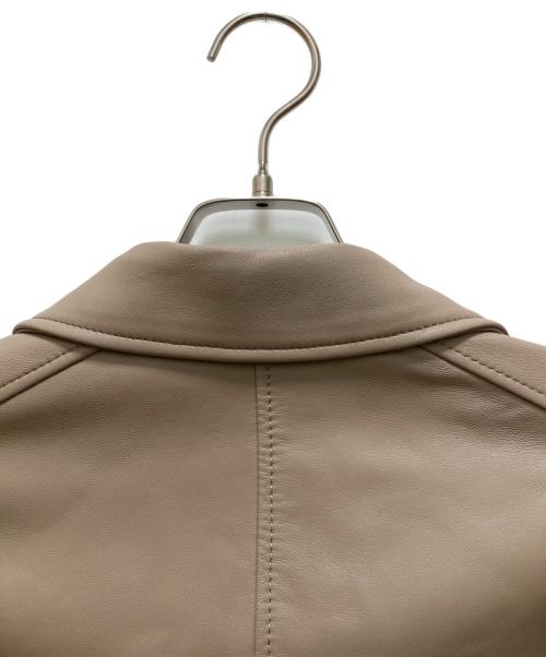23区（ニジュウサンク）23区 (ニジュウサンク) シープレザーライダースジャケット ベージュ サイズ:36の古着・服飾アイテム