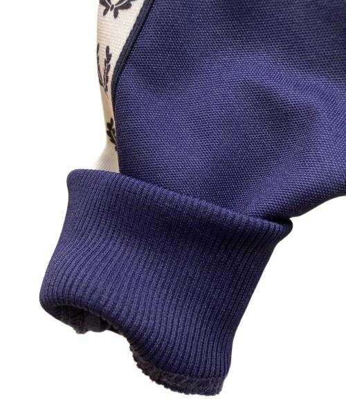 FRED PERRY（フレッドペリー）FRED PERRY (フレッドペリー) トラックジャケット レッド サイズ:XSの古着・服飾アイテム