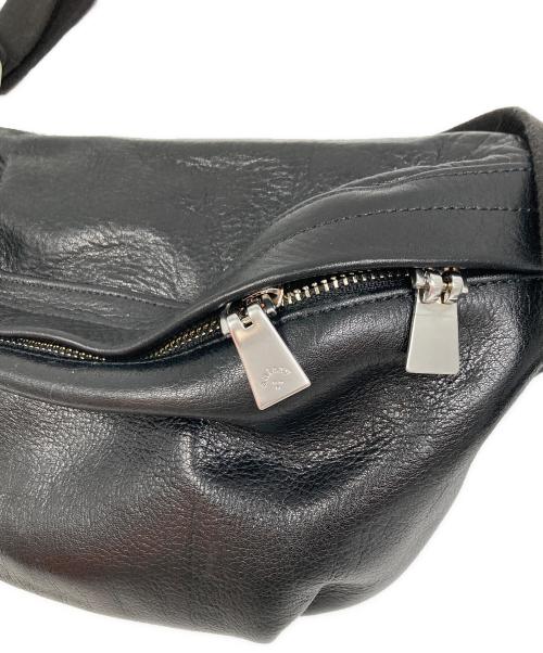 aniary（アニアリ）aniary (アニアリ) 裏地カモフラ レザーウエストバッグ ブラック×ネイビーの古着・服飾アイテム