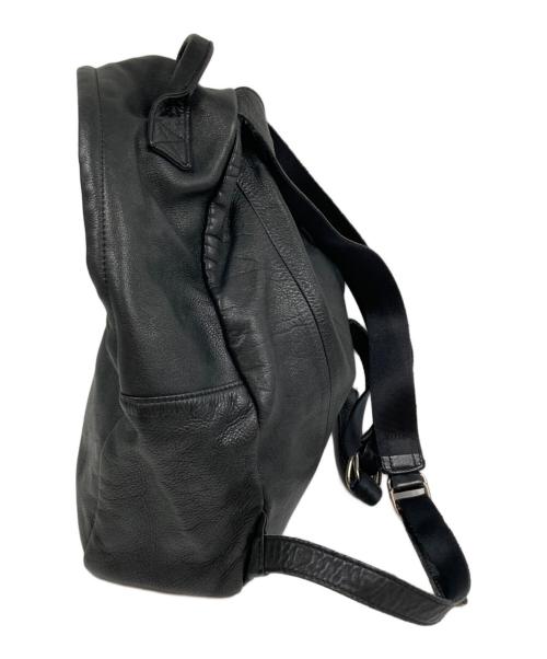 TAZUNE（タズネ）TAZUNE (タズネ) 裏地レオパード ラウンドジップバックパック ブラックの古着・服飾アイテム