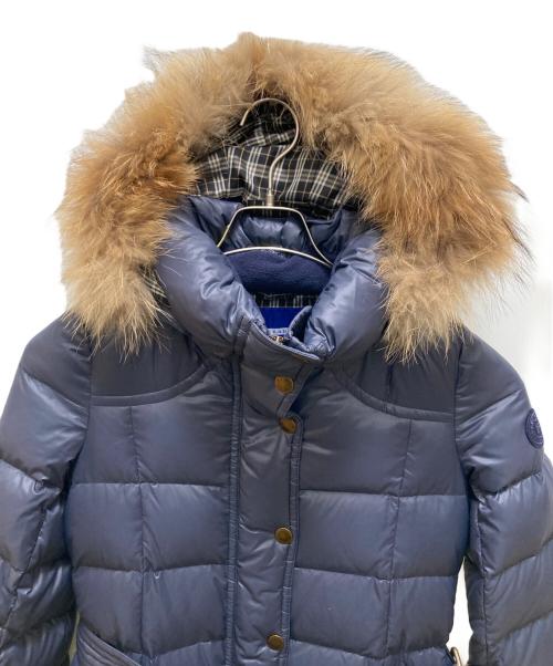 BLUE LABEL BURBERRY（バーバリー ブルー レーベル）BLUE LABEL BURBERRY (バーバリー ブルー レーベル) タヌキファーダウンコート ネイビー サイズ:38の古着・服飾アイテム