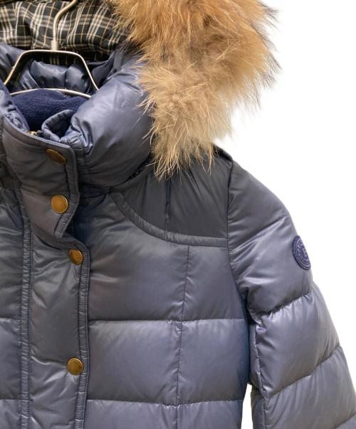 BLUE LABEL BURBERRY（バーバリー ブルー レーベル）BLUE LABEL BURBERRY (バーバリー ブルー レーベル) タヌキファーダウンコート ネイビー サイズ:38の古着・服飾アイテム