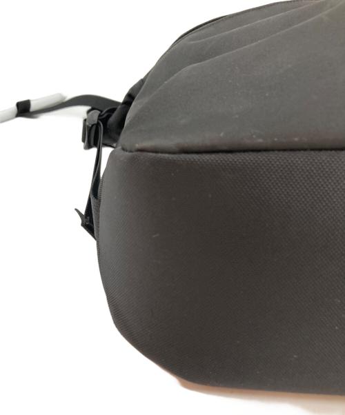 ARC'TERYX（アークテリクス）ARC'TERYX (アークテリクス) アロー 8 ショルダーバッグ ブラックの古着・服飾アイテム