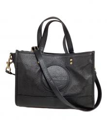 COACH（コーチ）の古着「デンプシー キャリーオール ウィズ パッチ」｜ブラック