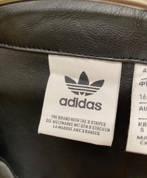 adidas（アディダス）adidas (アディダス) レザートラッカージャケット ブラック サイズ:Lの古着・服飾アイテム