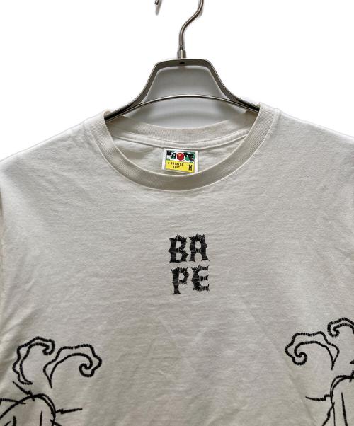 A BATHING APE（ア ベイシング エイプ）A BATHING APE (ア ベイシング エイプ) SOUVENIR KOI FISH TEE ホワイト サイズ:Mの古着・服飾アイテム