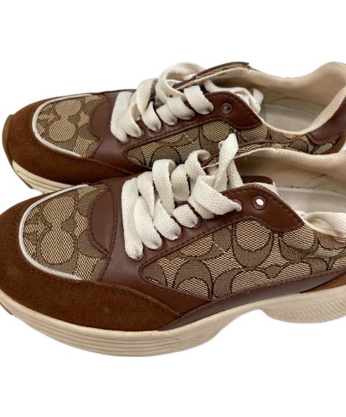 COACH（コーチ）COACH (コーチ) テックランナーシグネチャーローカットスニーカー ブラウン サイズ:22.5の古着・服飾アイテム