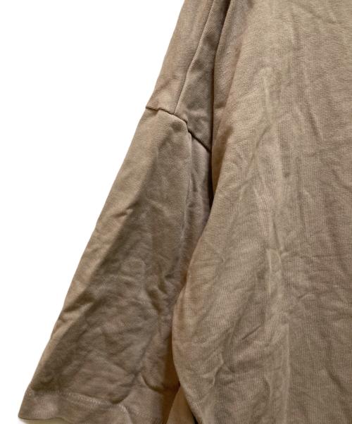 FOG ESSENTIALS（フィアオブゴッド エッセンシャル）FOG ESSENTIALS (フィアオブゴッド エッセンシャル) 半袖カットソー ベージュ サイズ:XSの古着・服飾アイテム