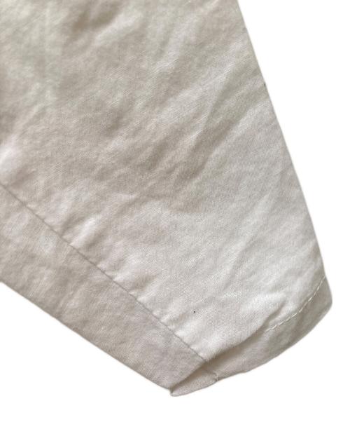 mizuiro-ind（ミズイロインド）mizuiro-ind (ミズイロインド) スタンドカラーピンタックシャツ ホワイト サイズ:不明の古着・服飾アイテム