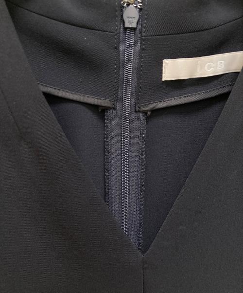 icB（アイシービー）icB (アイシービー) 【洗える】 Fied Vネックワンピース ネイビー サイズ:4の古着・服飾アイテム