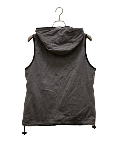 BURBERRY BLACK LABEL（バーバリーブラックレーベル）BURBERRY BLACK LABEL (バーバリーブラックレーベル) リバーシブルナイロンベスト グレー サイズ:Lの古着・服飾アイテム