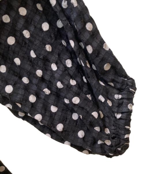 BEARDSLEY（ビアズリー）BEARDSLEY (ビアズリー) ドットギャザーワンピース ブラック×ホワイト 未使用品の古着・服飾アイテム