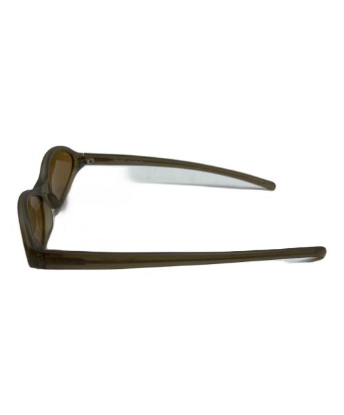 PRADA（プラダ）PRADA (プラダ) オーバルサングラス ベージュの古着・服飾アイテム