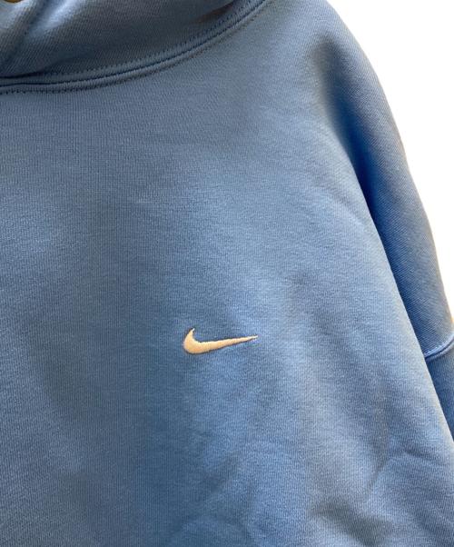 NIKE（ナイキ）NIKE (ナイキ) ソロ スウッシュ フリース プルオーバーフーディ ブルー サイズ:XXLの古着・服飾アイテム