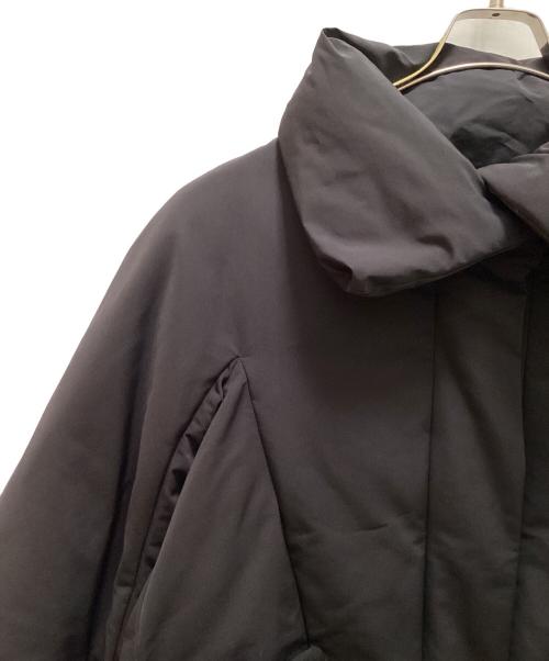 +J（プラスジェイ）+J (プラスジェイ) ハイブリッドダウンジャケット ブラック サイズ:sの古着・服飾アイテム