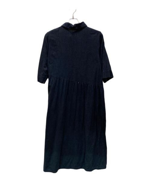 石見銀山 群言堂（イワミギンザングンゲンドウ）石見銀山 群言堂 (イワミギンザングンゲンドウ) 半袖ブラウスワンピース インディゴ サイズ:不明の古着・服飾アイテム