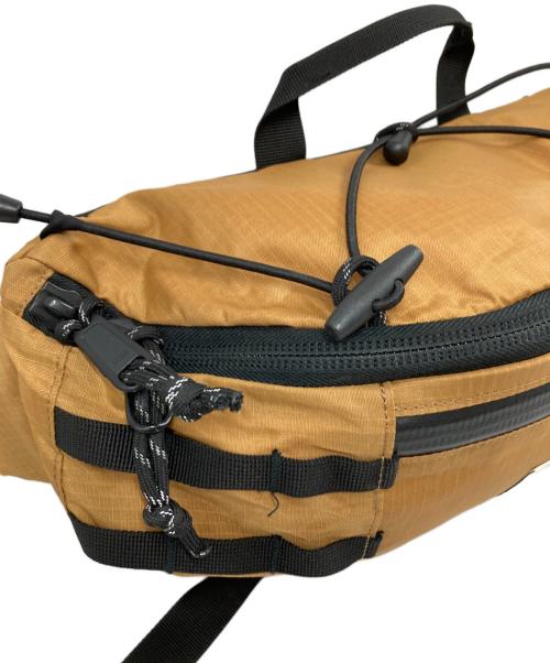 TOPO DESIGNS（トポデザイン）TOPO DESIGNS (トポデザイン) マウンテンスリングバッグ ベージュの古着・服飾アイテム