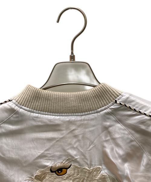 東洋エンタープライズ（トウヨウエンタープライズ）東洋エンタープライズ (トウヨウエンタープライズ) JOURNAL STANDARD (ジャーナルスタンダード) 別注スーベニアジャケット ホワイト サイズ:Mの古着・服飾アイテム