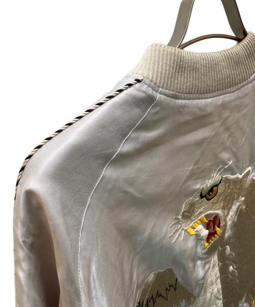 東洋エンタープライズ（トウヨウエンタープライズ）東洋エンタープライズ (トウヨウエンタープライズ) JOURNAL STANDARD (ジャーナルスタンダード) 別注スーベニアジャケット ホワイト サイズ:Mの古着・服飾アイテム