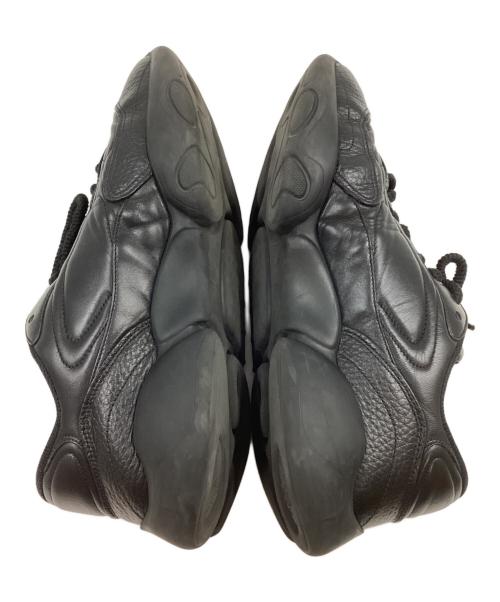 VALENTINO GARAVANI（ヴァレンティノ・ガラヴァーニ）VALENTINO GARAVANI (ヴァレンティノ・ガラヴァーニ) ナッパレザー バブルバック トレーナー ブラック サイズ:43の古着・服飾アイテム