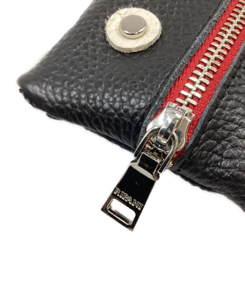 ripani（リパーニ）ripani (リパーニ) レザーチャームポーチ ブラックの古着・服飾アイテム