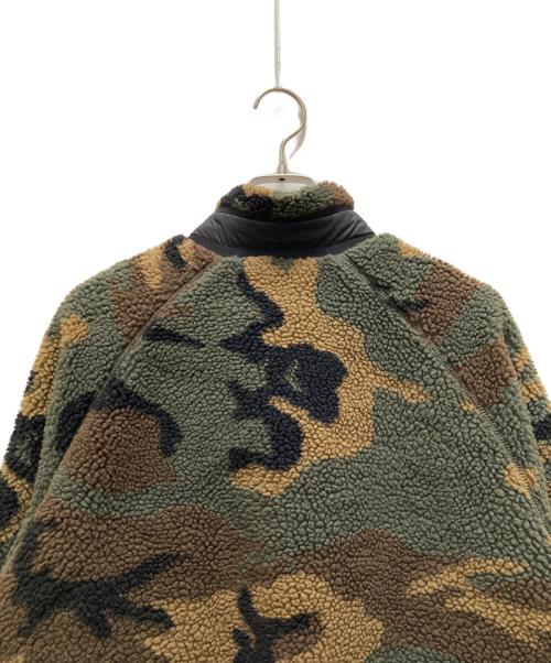 CarHartt（カーハート）CarHartt (カーハート) カモフラボアジャケット グリーン サイズ:ＸＬの古着・服飾アイテム