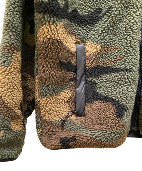 CarHartt（カーハート）CarHartt (カーハート) カモフラボアジャケット グリーン サイズ:ＸＬの古着・服飾アイテム