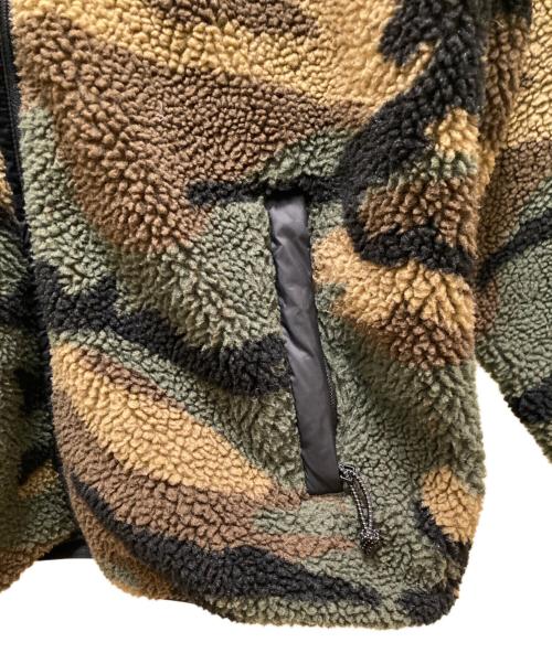 CarHartt（カーハート）CarHartt (カーハート) カモフラボアジャケット グリーン サイズ:ＸＬの古着・服飾アイテム