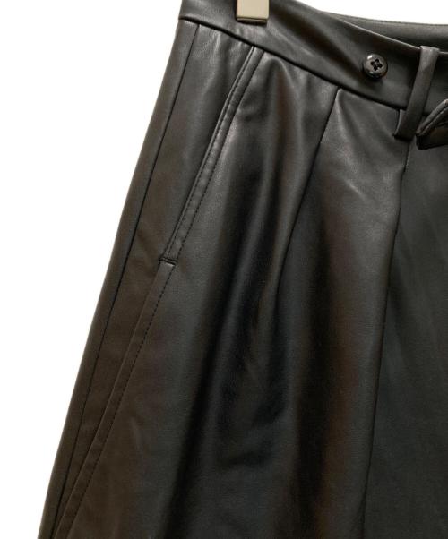 m's braque（エムズブラック）M'S BRAQUE (エムズブラック) フェイクレザーハーレムパンツ ブラック サイズ:38の古着・服飾アイテム