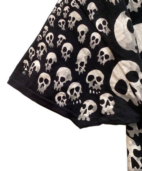 LIQUID BLUE（リキッドブルー）LIQUID BLUE (リキッドブルー) スカルデザインTシャツ ブラック×ホワイト サイズ:不明の古着・服飾アイテム