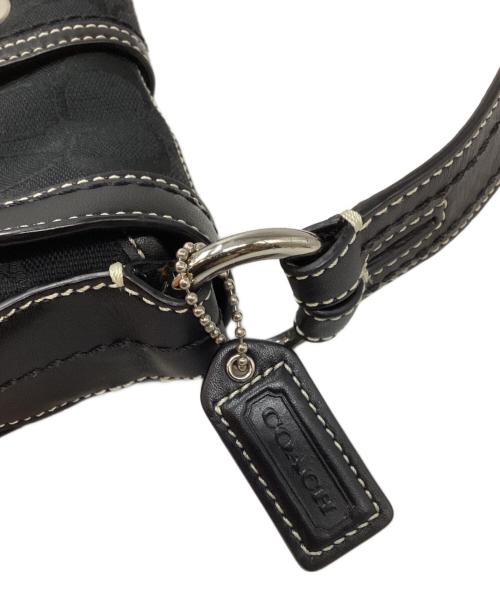 COACH（コーチ）COACH (コーチ) キャンバスシグネチャーショルダーバッグ ブラックの古着・服飾アイテム