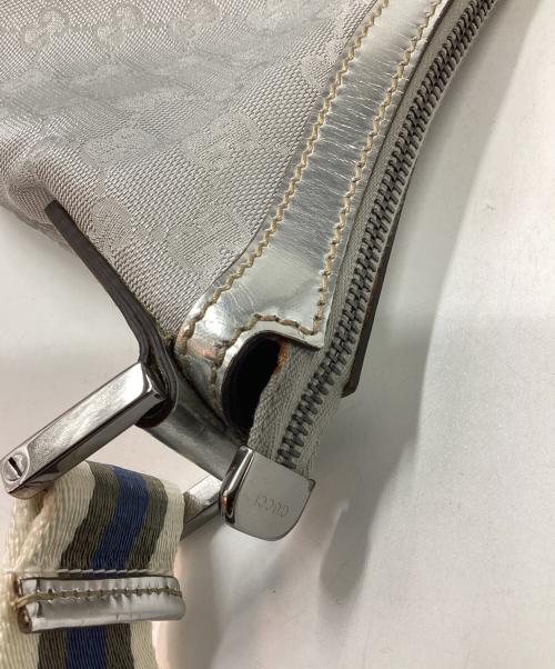 GUCCI（グッチ）GUCCI (グッチ) GGキャンバスショルダーバッグ シルバーの古着・服飾アイテム