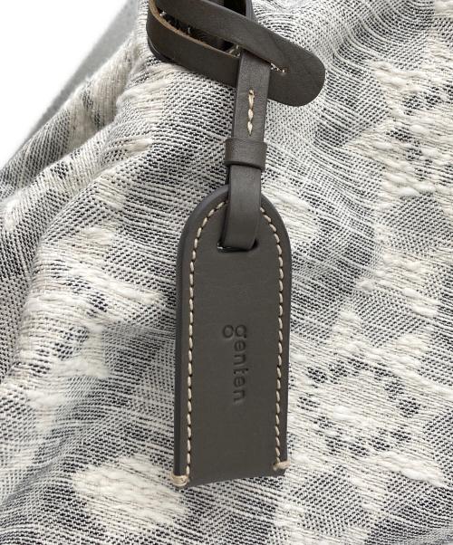 genten（ゲンテン）genten (ゲンテン) トマリシリーズ ジャガードトートバッグ グレーの古着・服飾アイテム