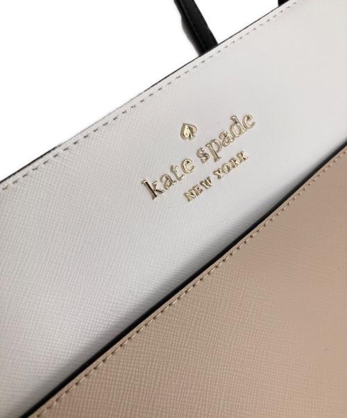 Kate Spade（ケイトスペード）Kate Spade (ケイトスペード) ステイシー カラーブロック ラップトップ トートバッグ ベージュ×ホワイトの古着・服飾アイテム