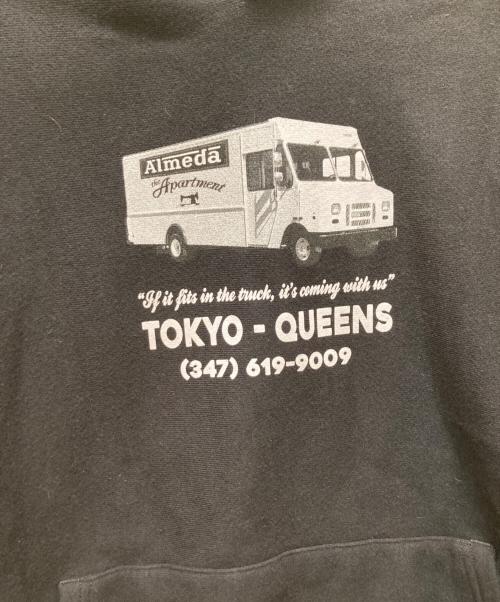 the apartment（ジ アパートメント）The Apartment (ジ アパートメント) THE Almeda club (ザアラメダクラブ) Champion (チャンピオン) Queens Tokyo Moving Hoodie ブラック サイズ:ＸＬの古着・服飾アイテム
