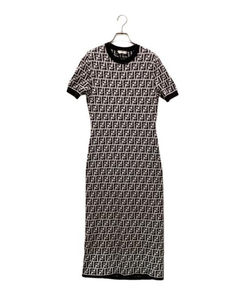 FENDI（フェンディ）FENDI (フェンディ) ズッカ柄半袖ニットワンピース ホワイト×ブラック サイズ:42の古着・服飾アイテム